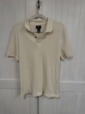 H&M Men’s slim fit, Ivory Waffle-Knit Polo size M